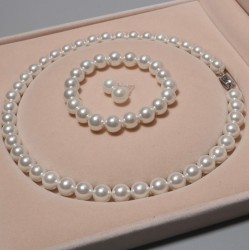 Conjunto de perlas cultivadas de agua dulce que incluye una impresionante pulsera, collar y aretes PUL00022