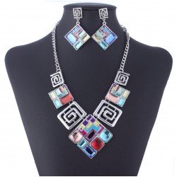 Juego de joyas collar + aretes con cristales de imitación PUL00015 Juego de joyas collar + aretes con cristales de imitación PUL00015
