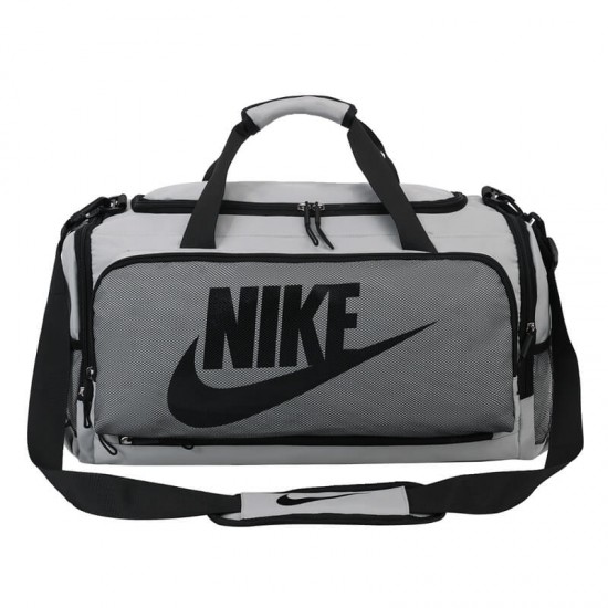 Bolso NIKE deportivo para gimnasio de nailon impermeable BOL00409 Bolso NIKE deportivo para gimnasio de nailon impermeable BOL00409