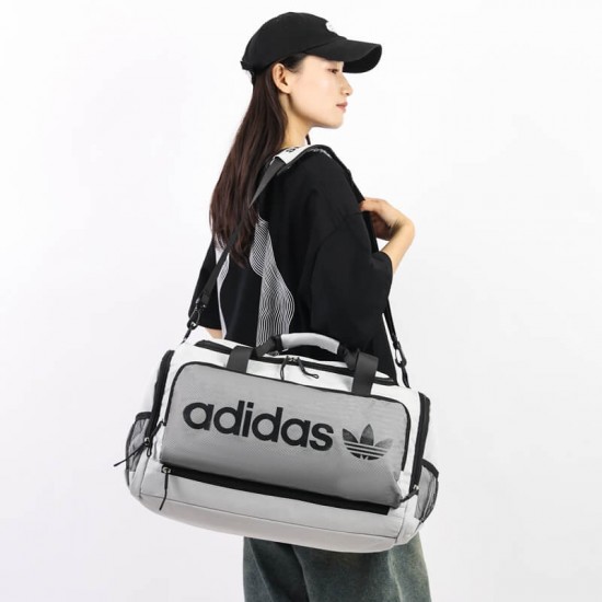 Bolso ADIDAS deportivo para gimnasio de nailon impermeable BOL00409-6