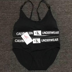 Brasier y calzon, conjunto de ropa interior para mujer. Marca Calvin Klein BOX00017B
