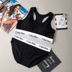 Brasier y calzon, conjunto de ropa interior para mujer. Marca Calvin Klein BOX00018A