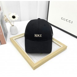 Gorras para hombre y para mujer NIKE con flecha a un lado, color negro-letras doradas  GOR00016B