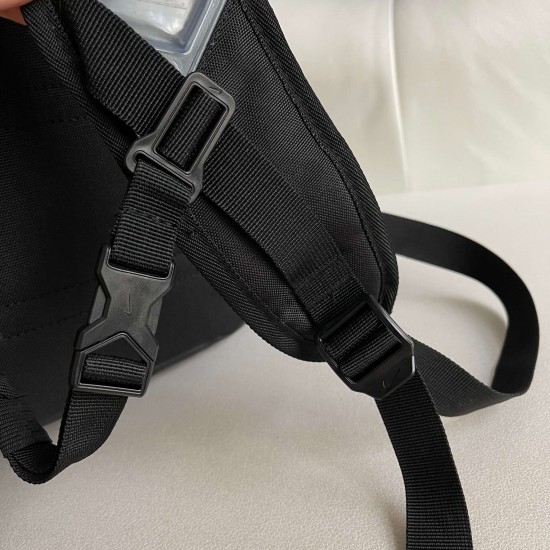 Mochila deportiva NIKE unisex MOC00379-3 Mochila deportiva NIKE unisex MOC00379-3