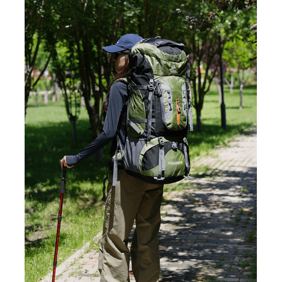 Mochila  grande para senderismo marca Free Knight de 80L MOC00382